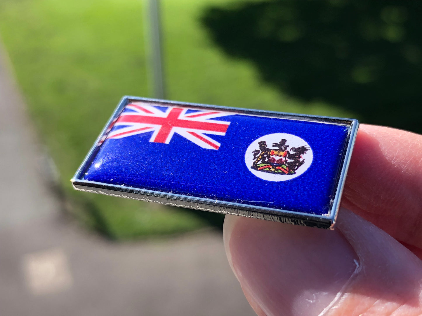 已停產 香港旗 襟章 Hong Kong Flag Pin Badge 🇬🇧 Made in Britain