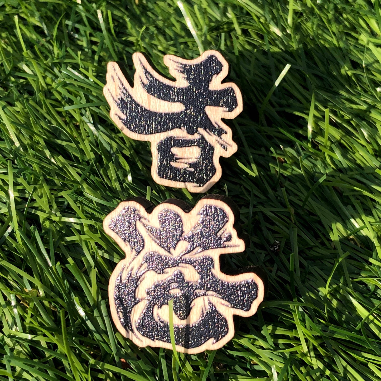 已停產 楓木製大襟章 加油一套兩粒 Add Oil Wooden Pin Badge 🇬🇧 Made in Britain