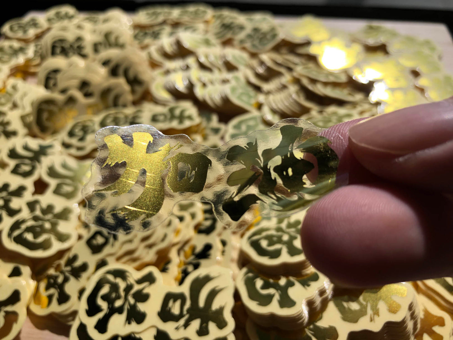 瑕疵品 透明小貼紙 金色香港加油 🇹🇼 Made in Taiwan