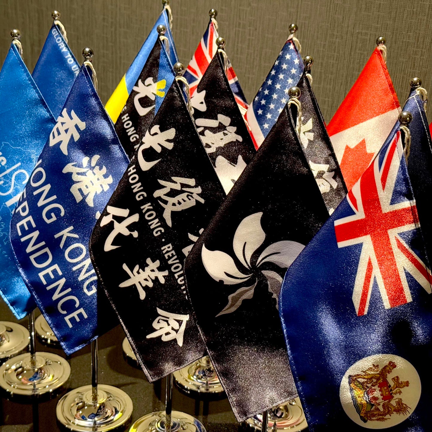 光時旗 精工迷你旗 連旗杆 Premium Mini Flag 🇹🇼 Made in Taiwan ✨Proudly Arrived✨