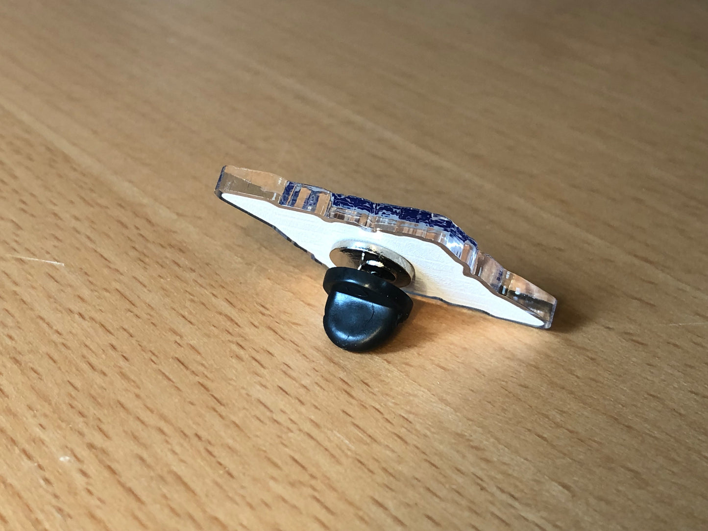 已停產 2016年 光復香港 時代革命 Acrylic Pin Badge 🇮🇹 Made in Italy