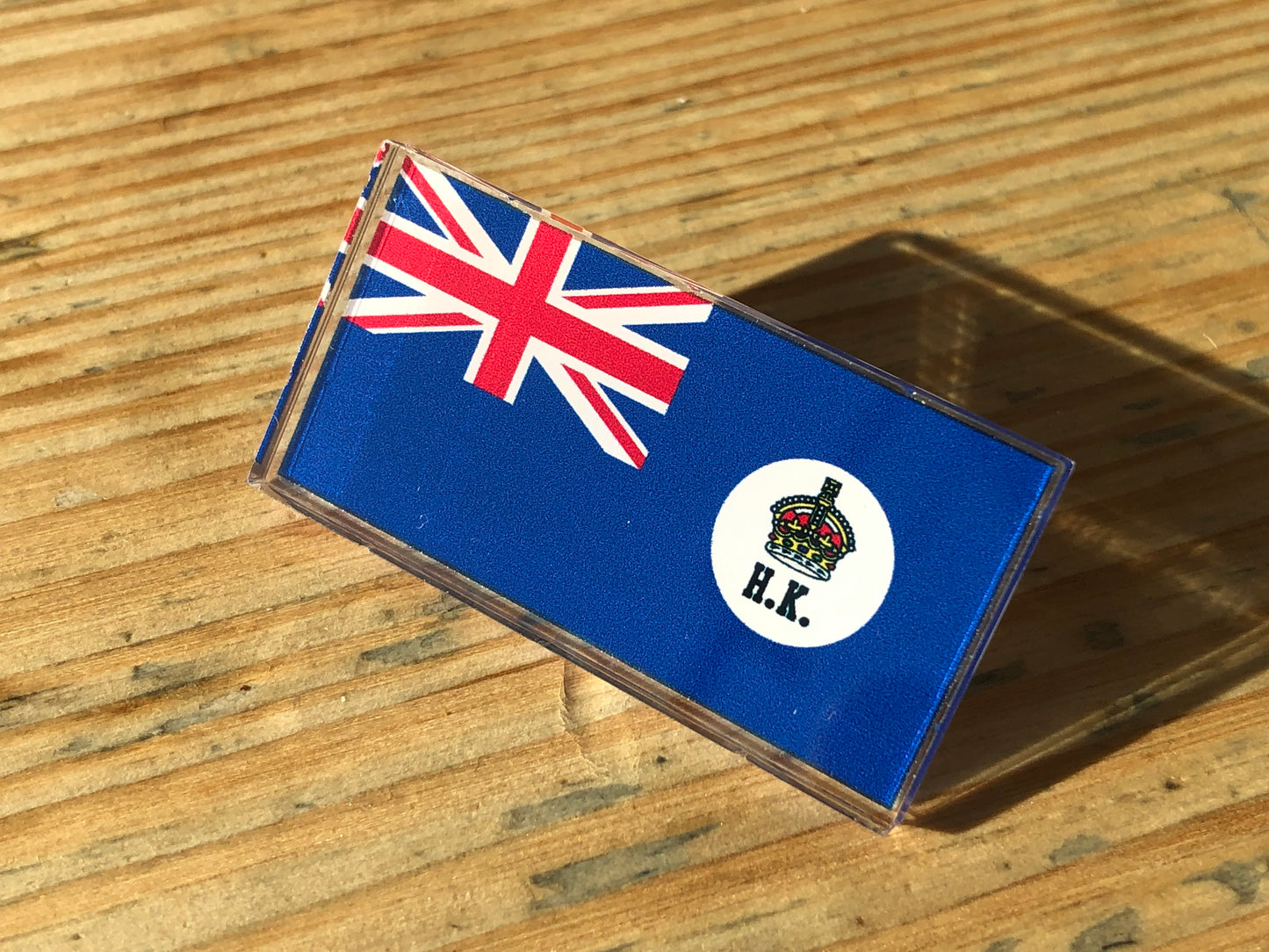 歷代香港旗系列 襟章 1871–1997 Hong Kong Flag Acrylic Pin Badges 🇮🇹 Made in Italy