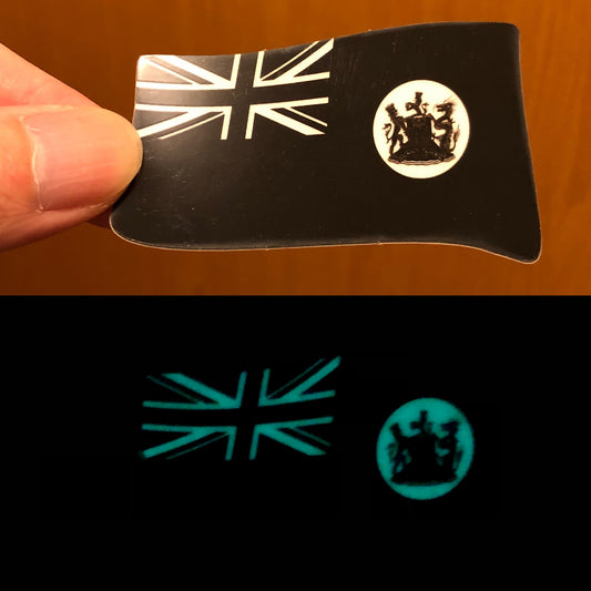 瑕疵品 飃揚黑白香港旗 夜光貼紙 Glow in the dark sticker 🇩🇰 Made in Denmark