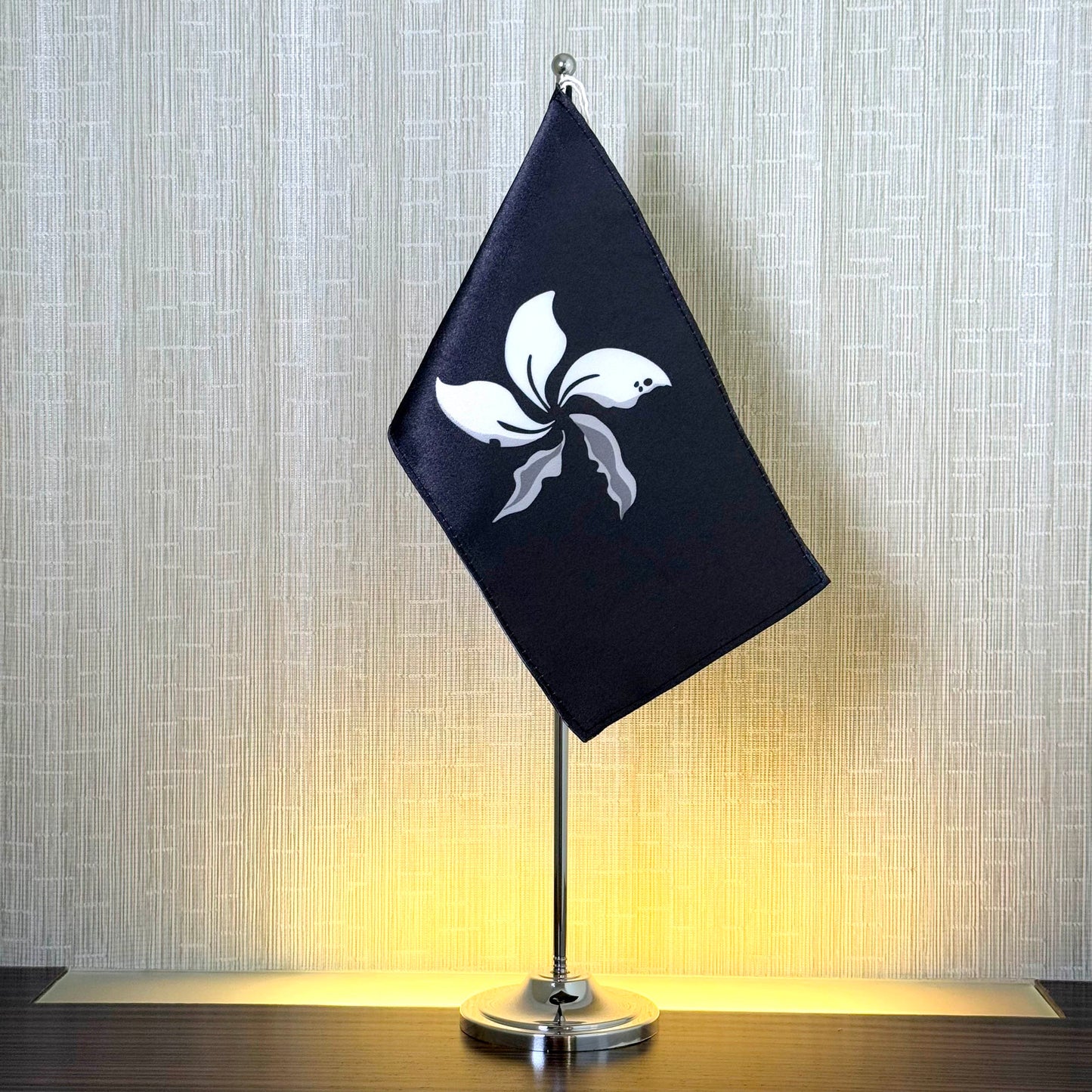 黑紫荊旗 精工迷你旗 連旗杆 Premium Mini Flag 🇹🇼 Made in Taiwan ✨Proudly Arrived✨
