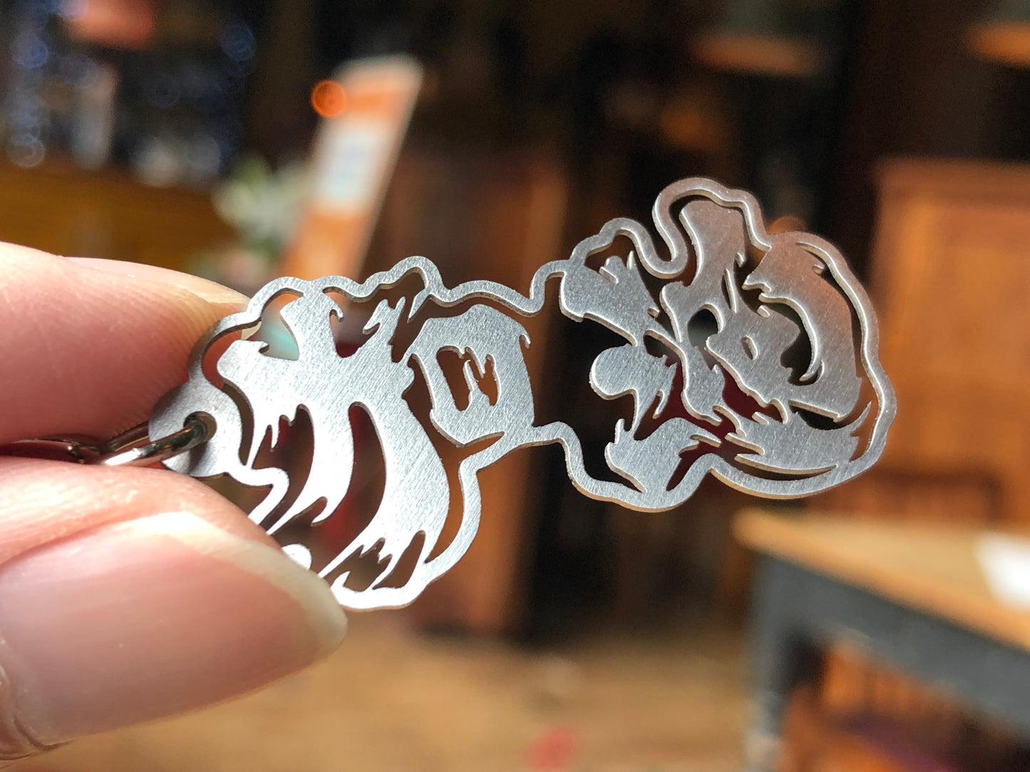 為香港人加油不銹鋼及黃銅匙扣 Stainless steel keychain 🇬🇧 Made in Britain✨New Arrival✨